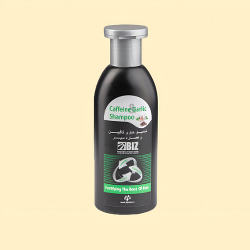 شامپو کافئین سیر دکتر بیز با قابلیت جلوگیری از ریزش مو، تقویت ساختار مو و پرپشت کردن مو